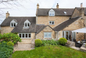 Hotels in Guiting Power